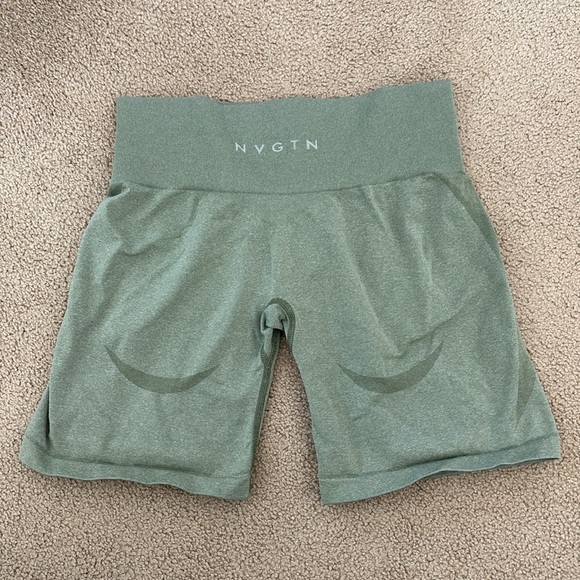 NVGTN - Meadow Contour Seamless Shorts - Picture 2 of 3